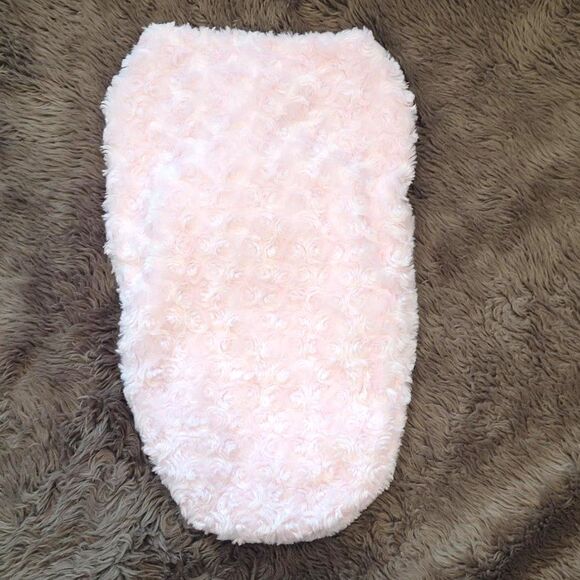 Blankets & Beyond Pink Baby Super Soft Swaddle Bag Plush Infant Cozy Rose - Picture 4 of 5